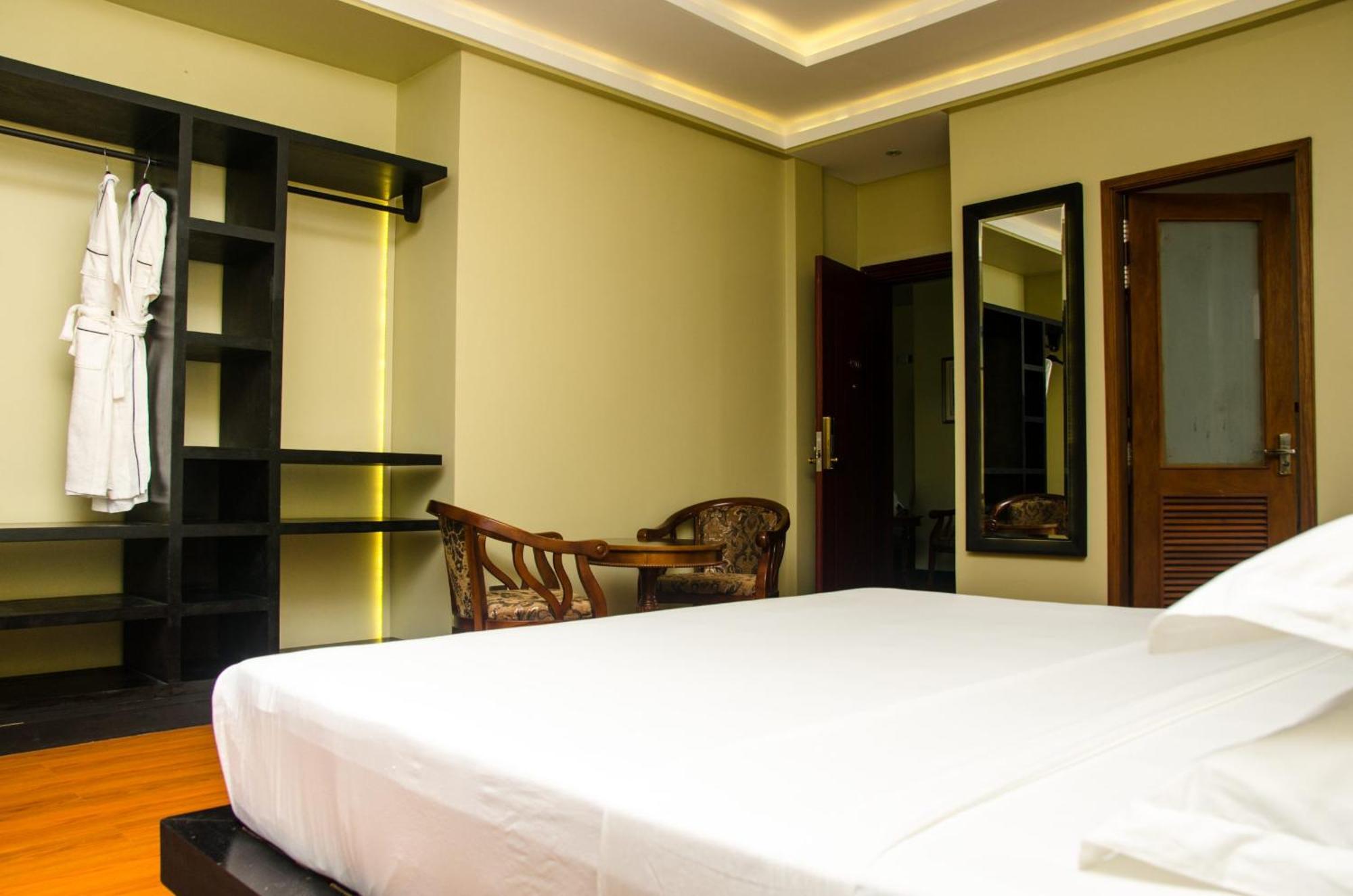 Fuvahmulah Central Hotel ภายนอก รูปภาพ