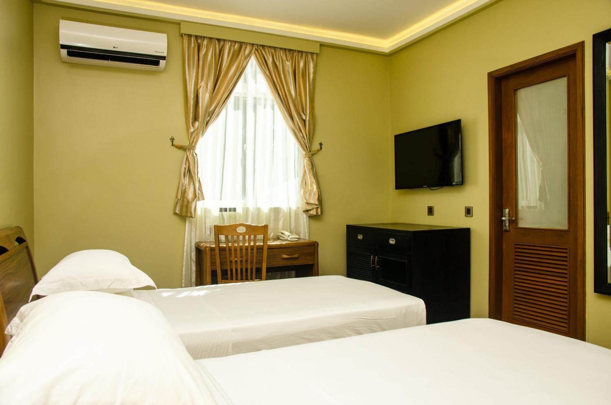 Fuvahmulah Central Hotel ภายนอก รูปภาพ