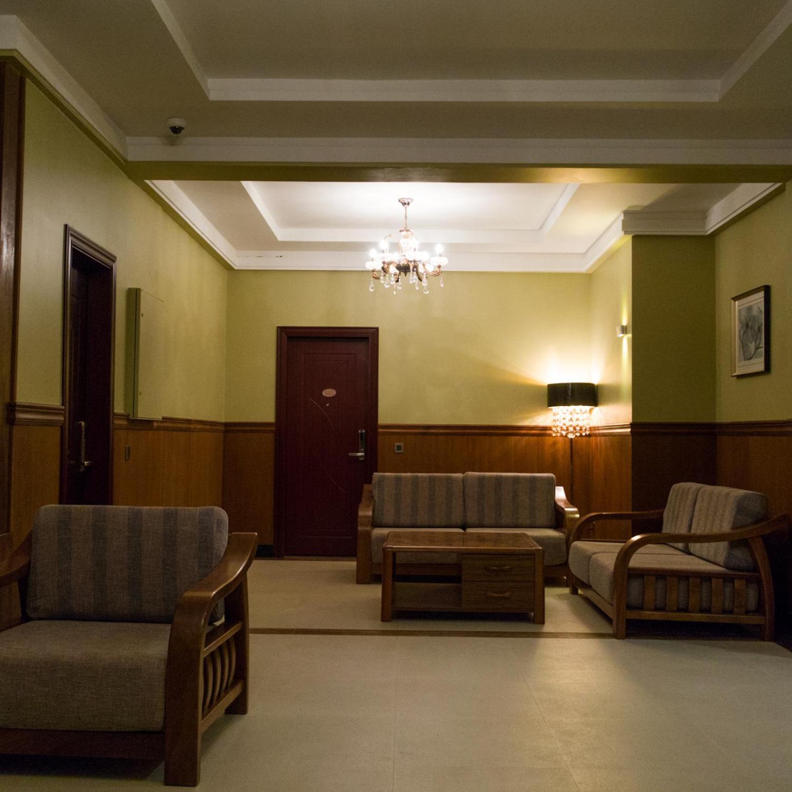 Fuvahmulah Central Hotel ภายนอก รูปภาพ